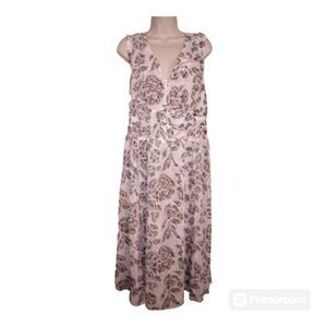 NWT White House Black Market Floral Lined Midi Dress  Large